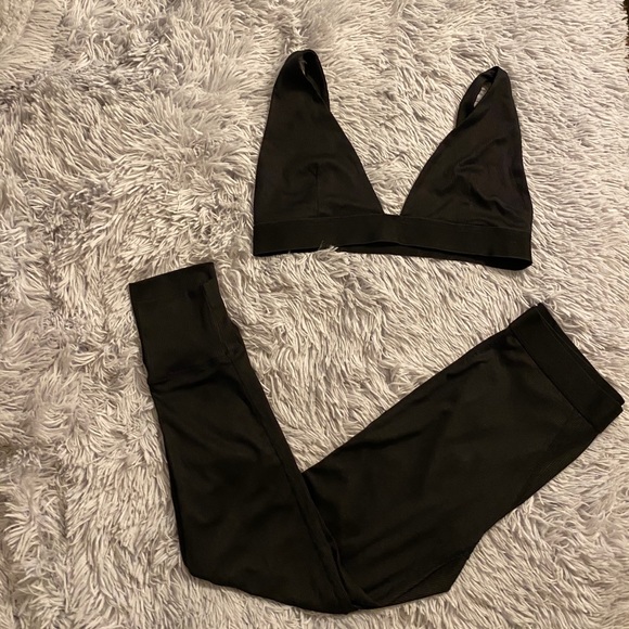 Ruby black 2 piece